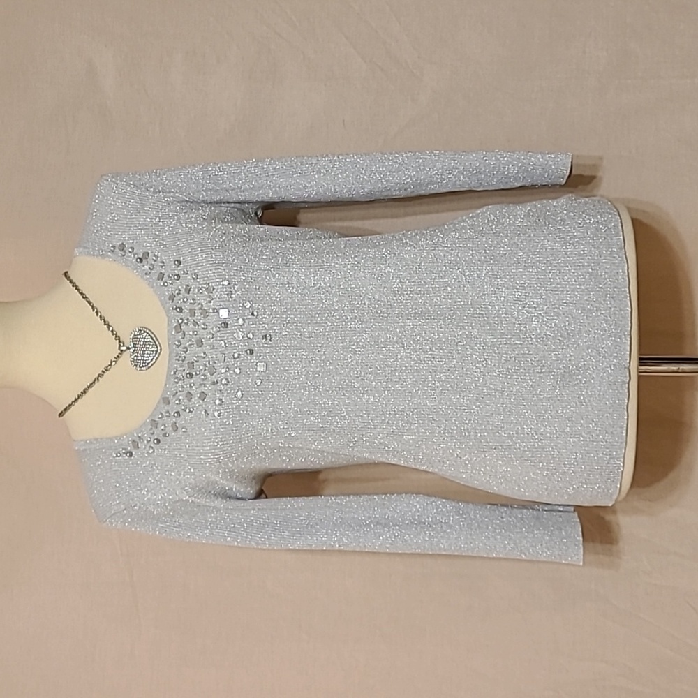 Light Gray Metallic Silver Sequin and Pearl Embellished 3/4 Sleeve Top